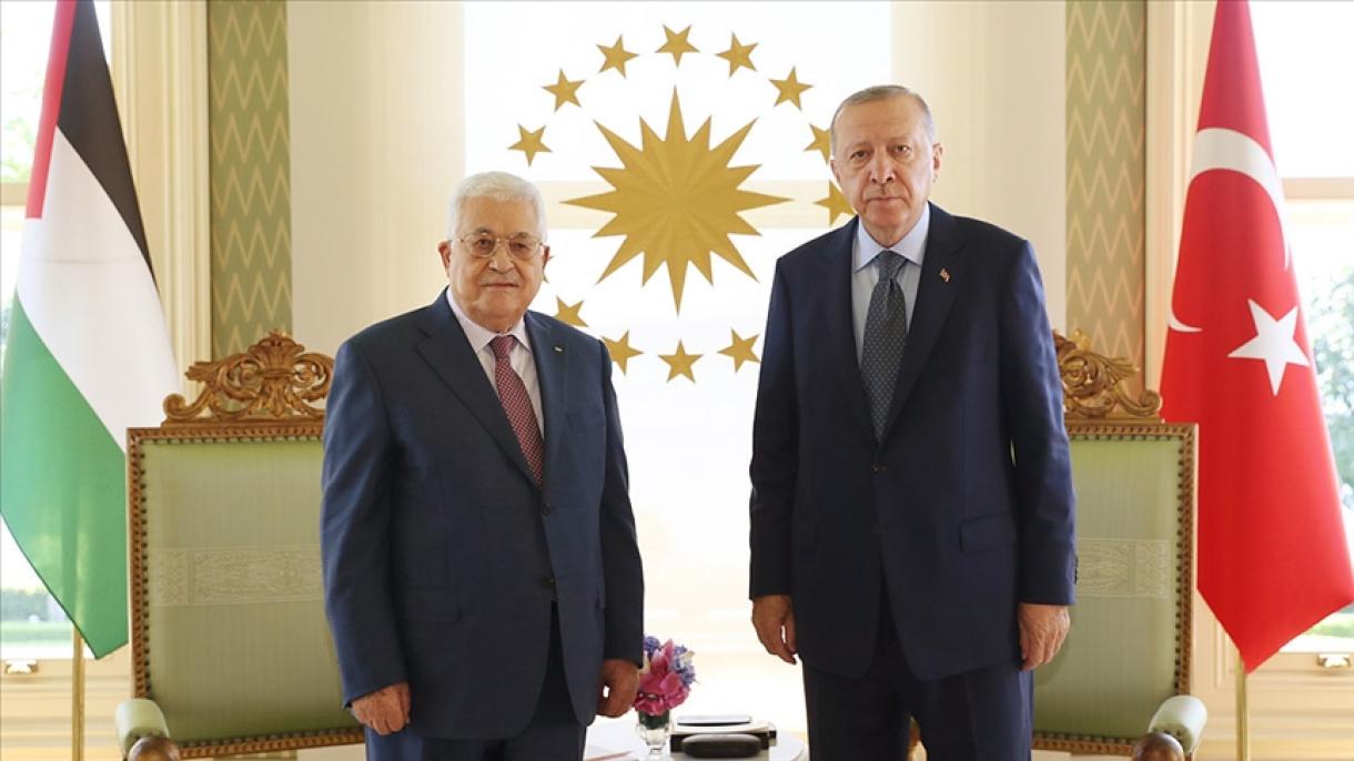 El presidente palestino Abbas está en Turquía