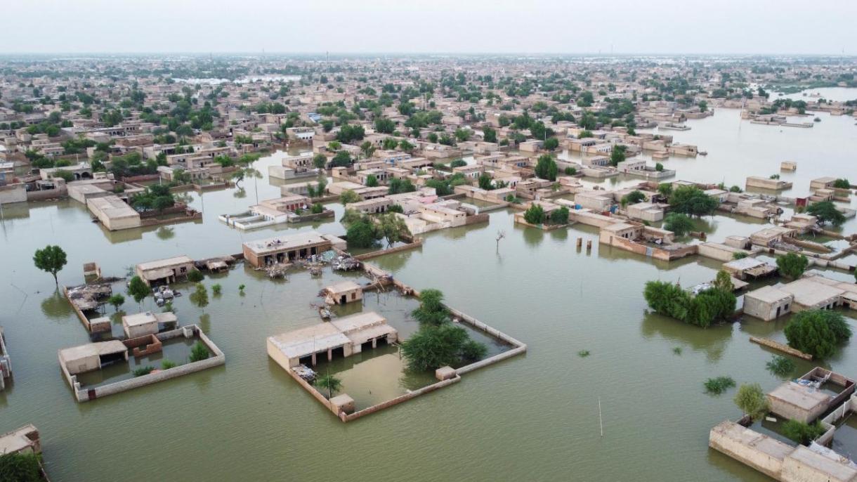 巴基斯坦西北部遭遇暴雨袭击 17人丧生
