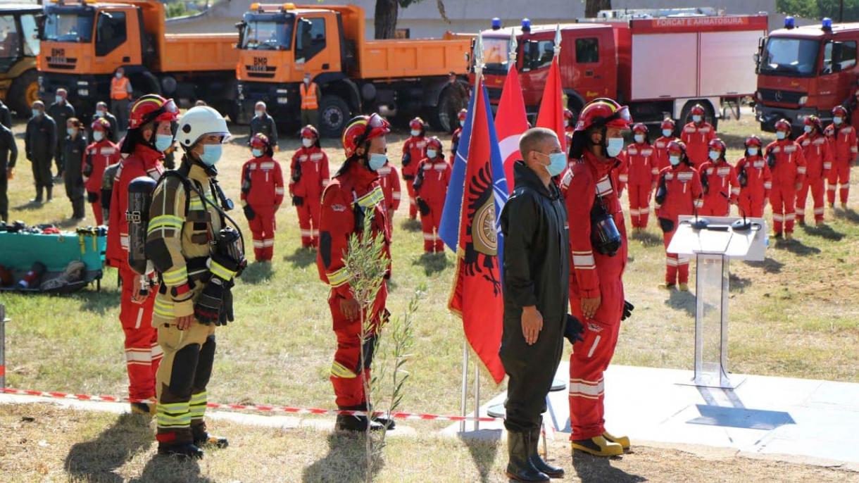 Türkiye-den Arnavutluk-un Sivil Acil Durumlarla Mücadele birimine hibe_6.jpg