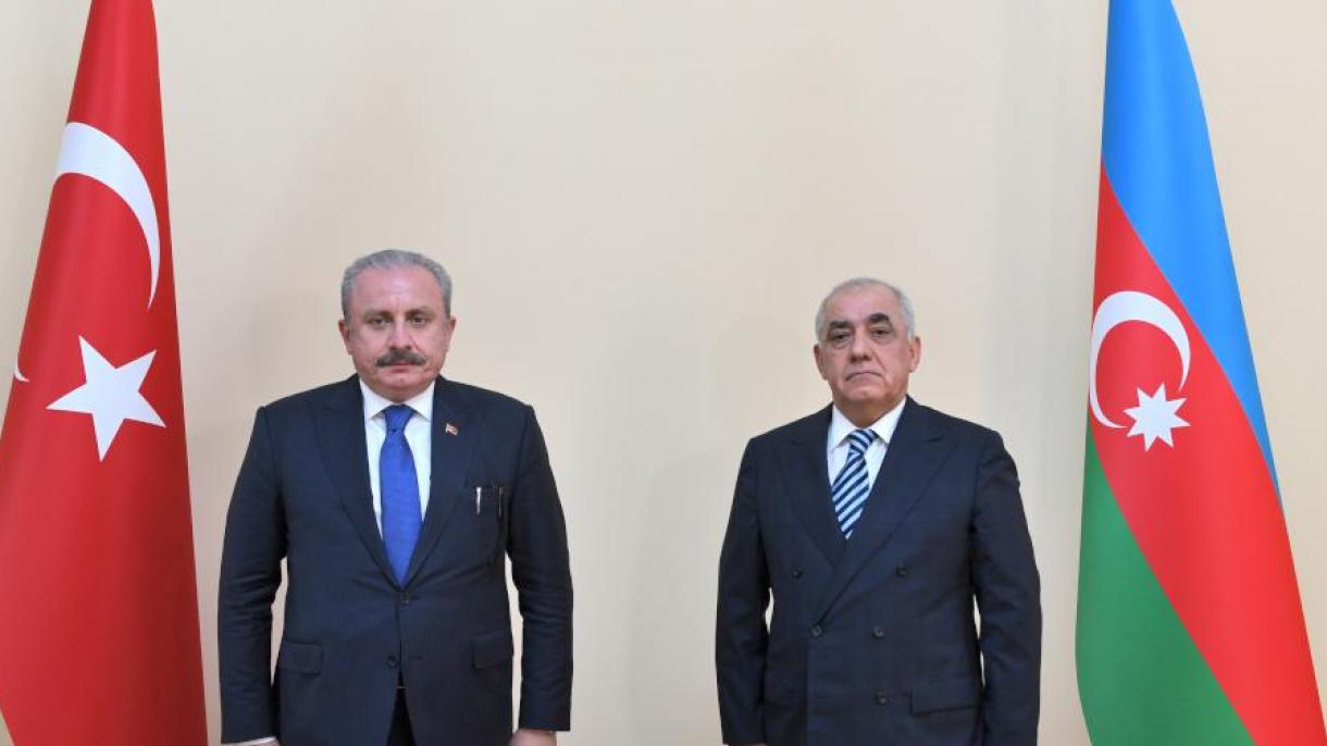 シェントプ・トルコ大国民議会議長、アサドフ・アゼルバイジャン首相と会談