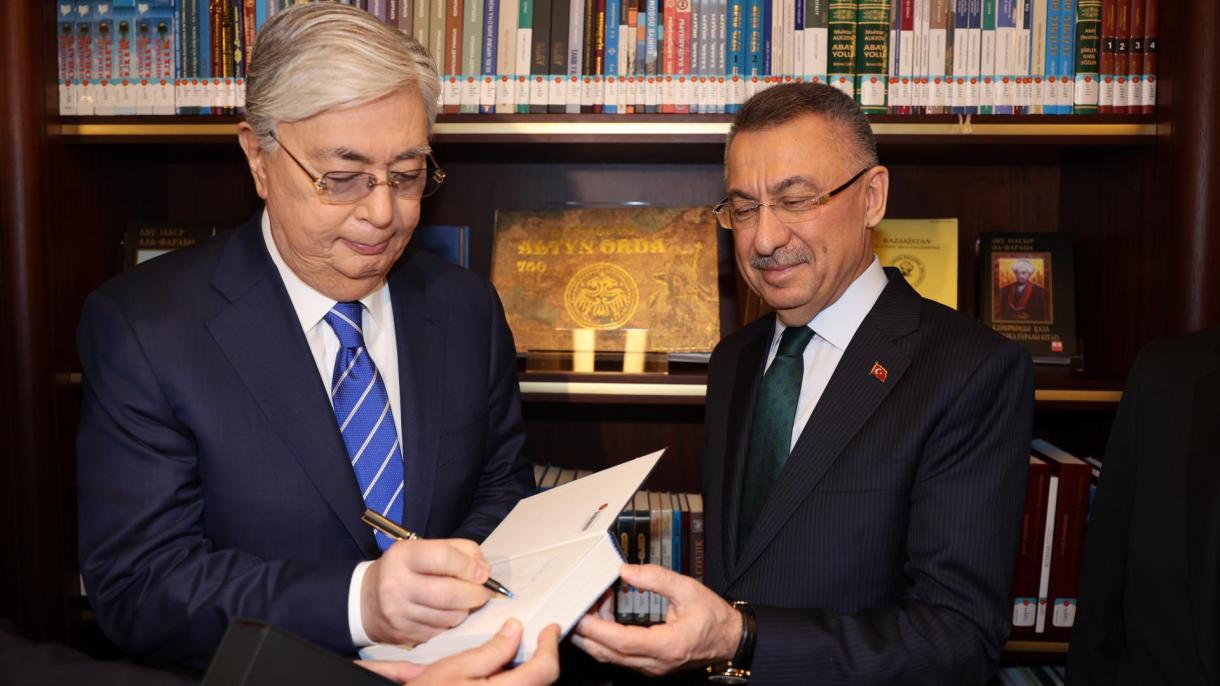 To'qayev Turkiya Milliy kutubxonasiga kitoblar sovgʼa qildi