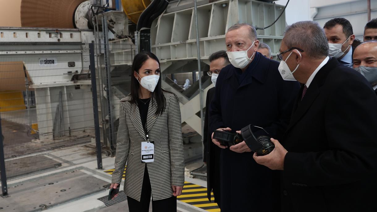 Erdogan inaugura una planta papelera que pondrá fin a importaciones