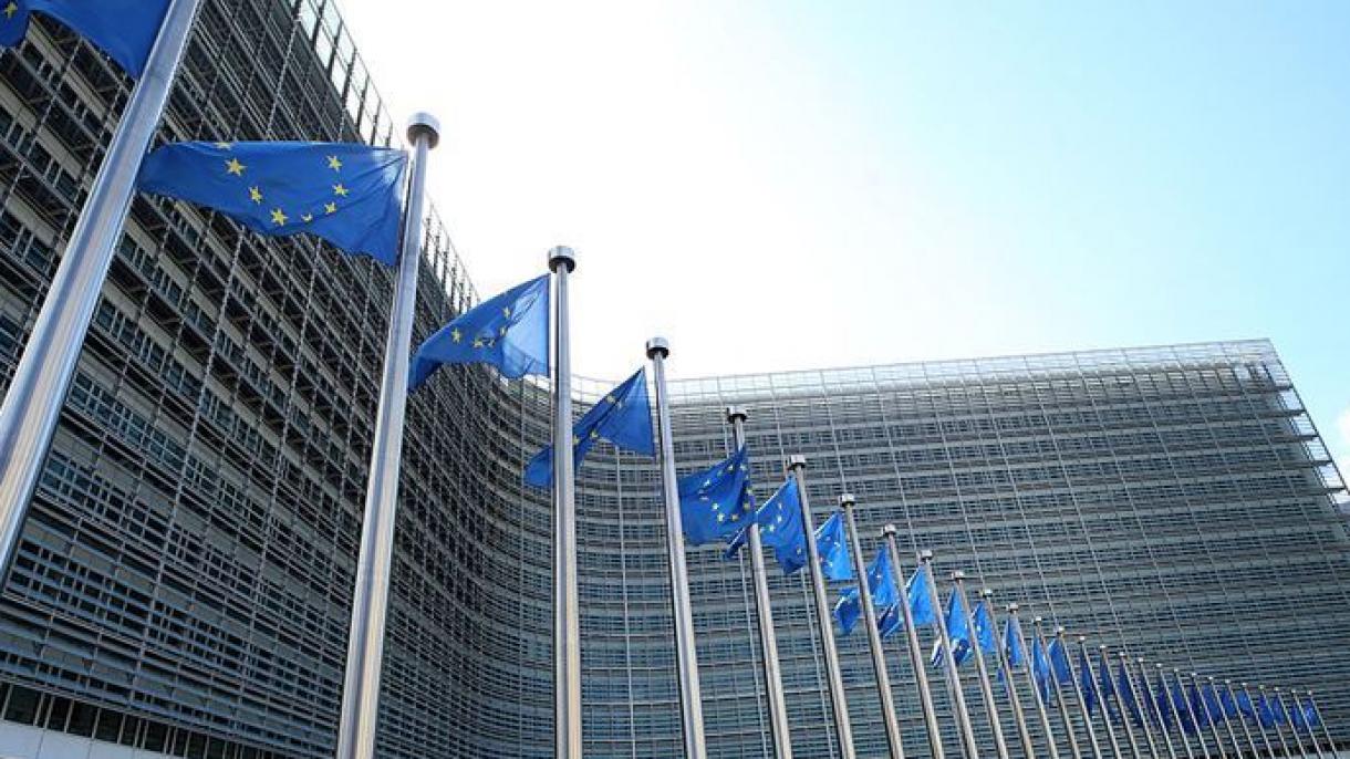 Líderes de 28 países europeus se reúnem novamente para negociar posições presidenciais