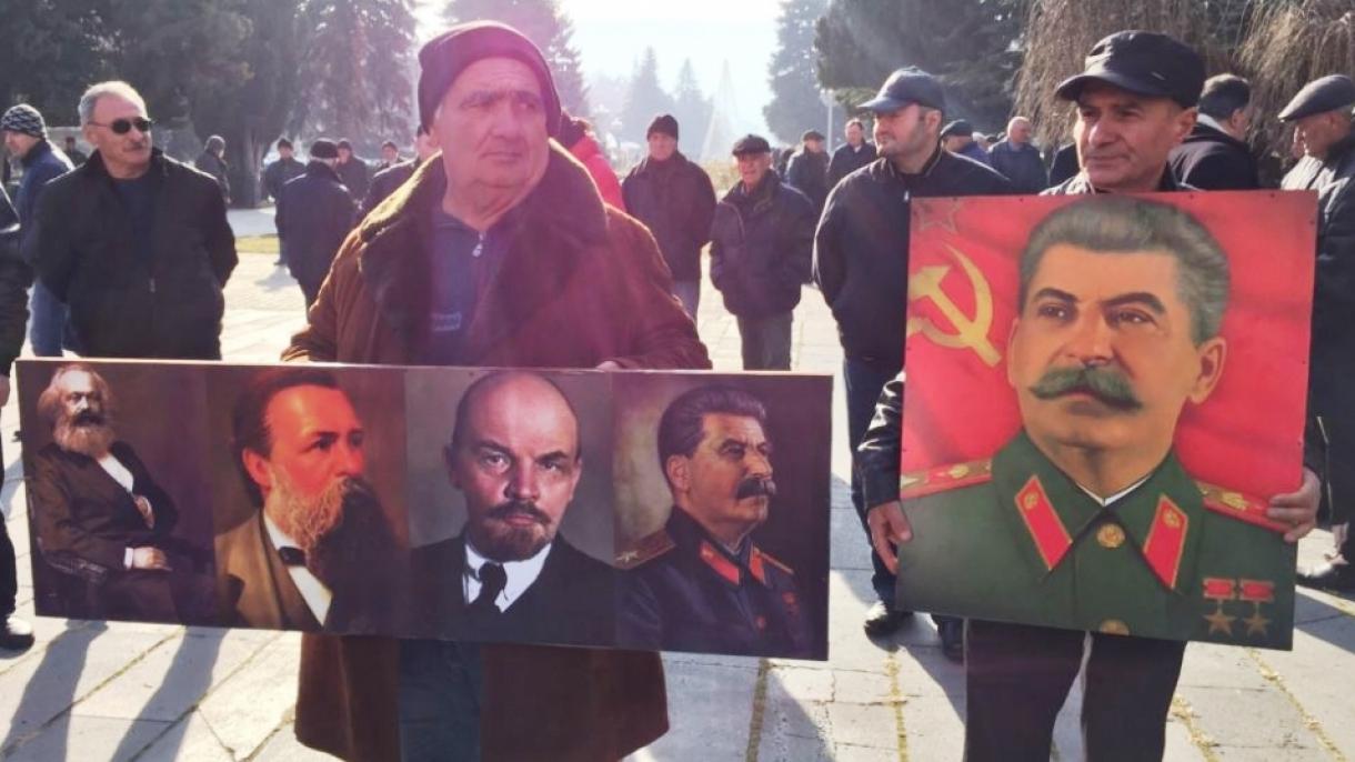 Gürcüstan kommunistləri Stalinin doğum gününü qeyd etdilər