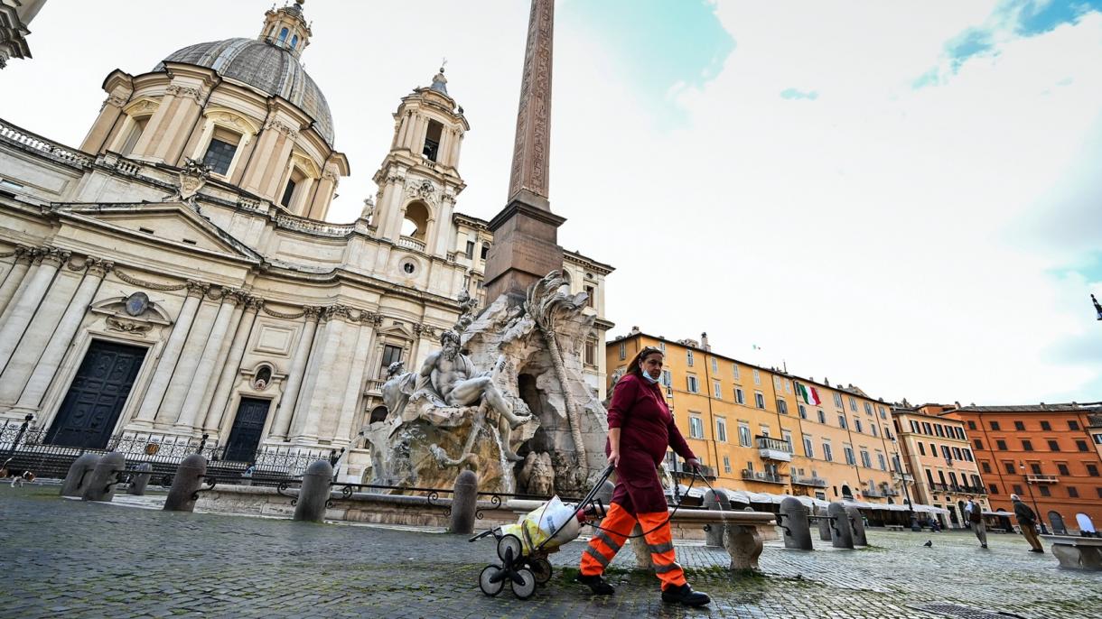 ایتالیا-دا کروناویروس‌دان اؤلن‌لرین سایی 28 مینی اؤتوب