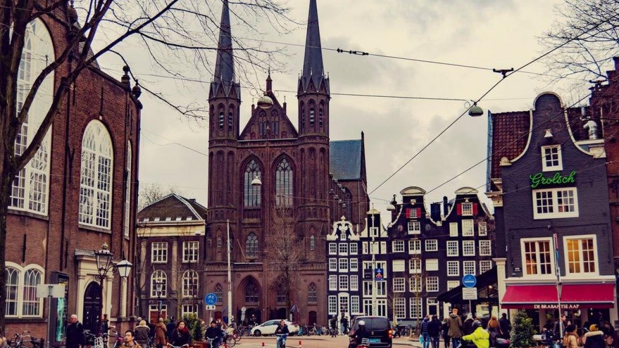Amsterdam ukida parking mjesta kako bi smanjio upotrebu automobila