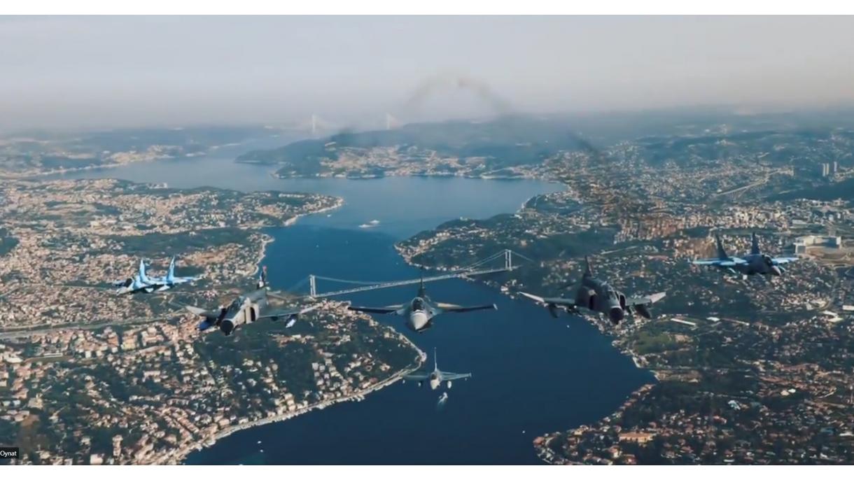 Török és azeri repülőgépek repültek a  Boğaziçi  felett