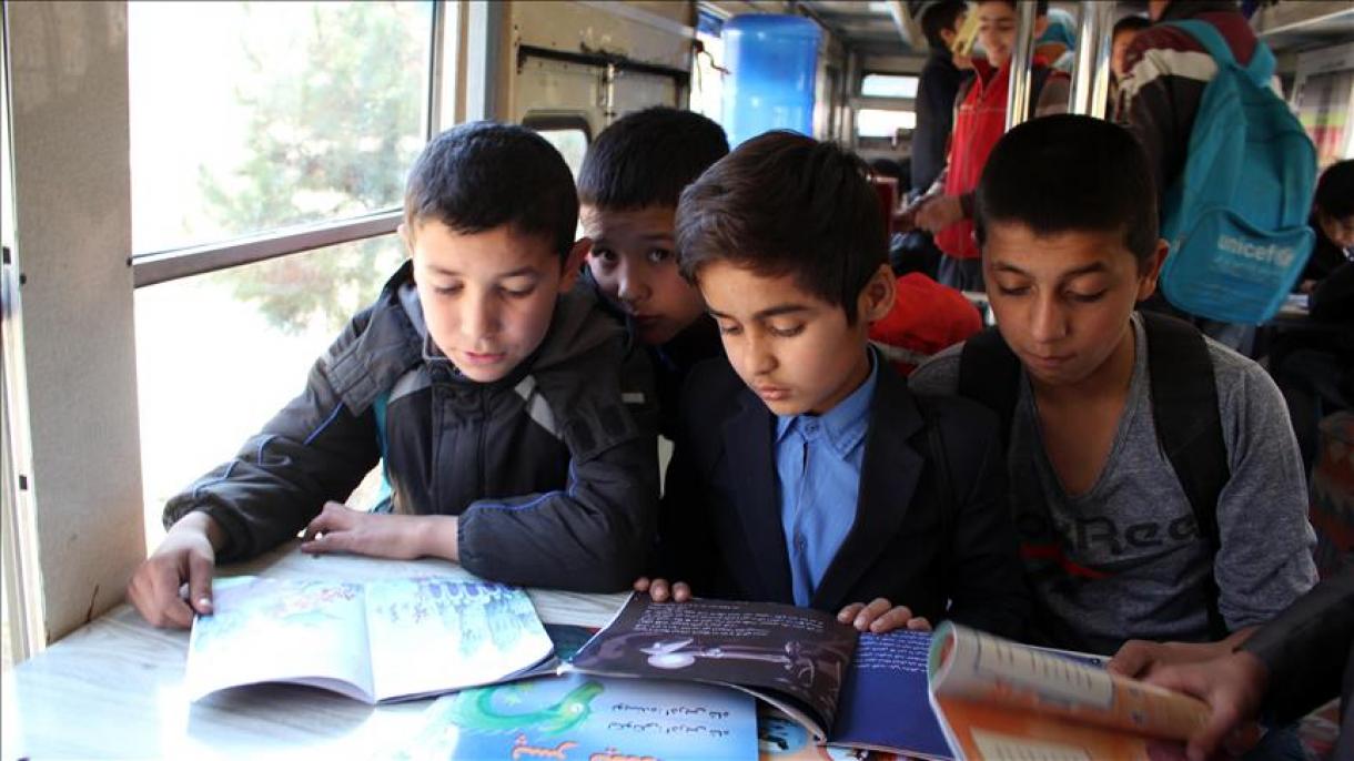 راه‌اندازی کتابخانه سیار در کابل