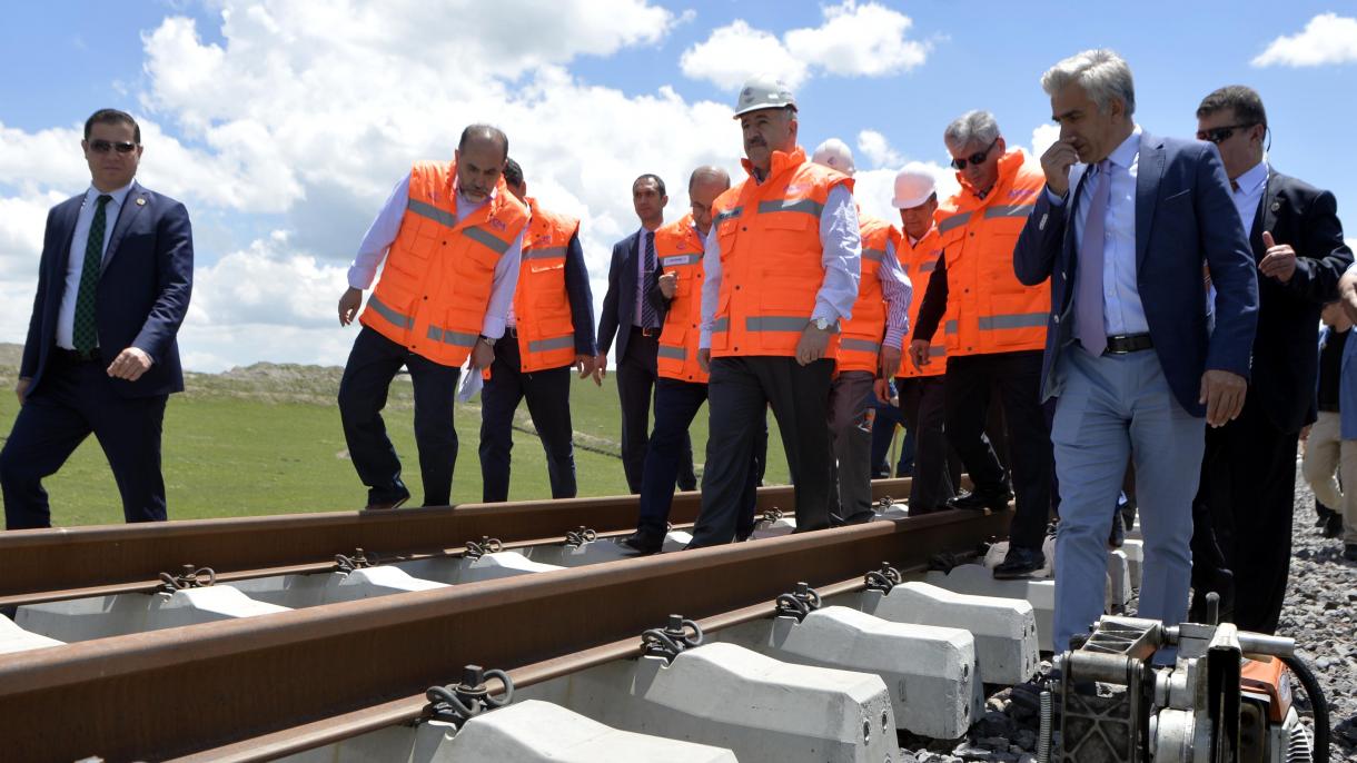 بخش ترکیه در پروژه خط راه آهن باکو – تفلیس – جیحان به پایان می رسد