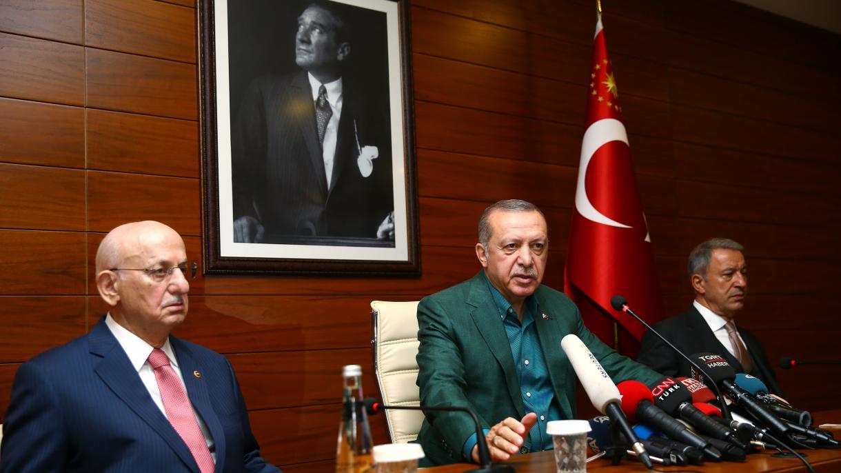 Erdogan comparece ante periodistas previo a su partida a Inglaterra