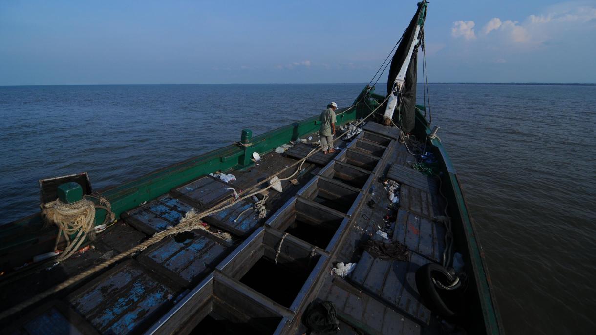 Elnyelt a tengert 20 munkást Indonézia nyíltvizein