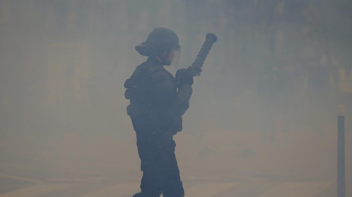 France/Gilets Jaunes: Un manifestant a eu la main arrachée par une grenade lacrymogène
