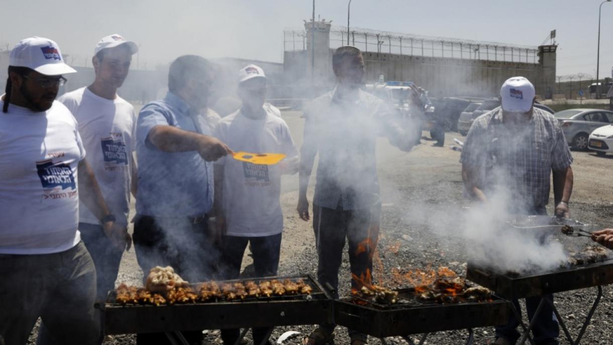 Israele, festa barbecue davanti ai detenuti in sciopero di fame