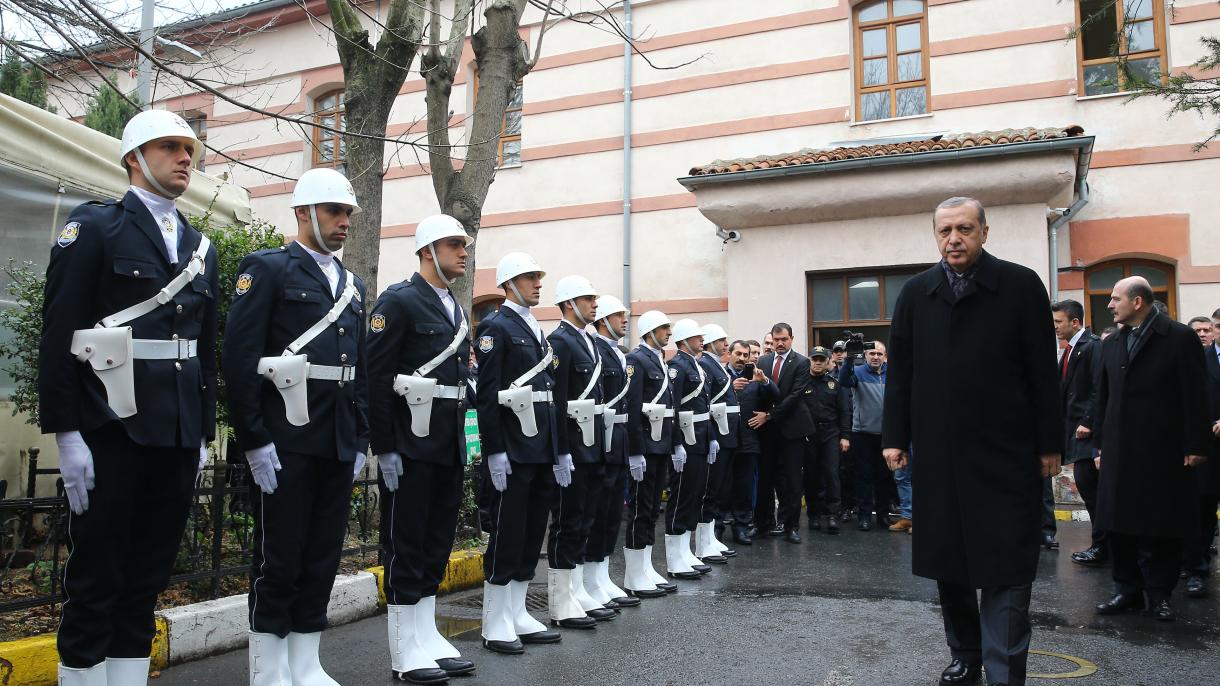 د ترکیې ولسمشر رجب طیب اردوغان  په استانبول کې د چټک غبرګون پولیسو د مدیریت نه لیدنه وکړه.