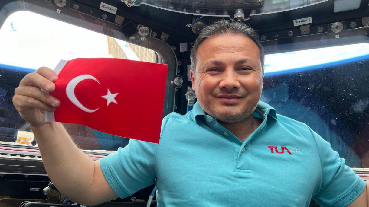 اولین فضانورد تورکیه‌: مشتاقانه منتظر بازگشت به کشورم هستم