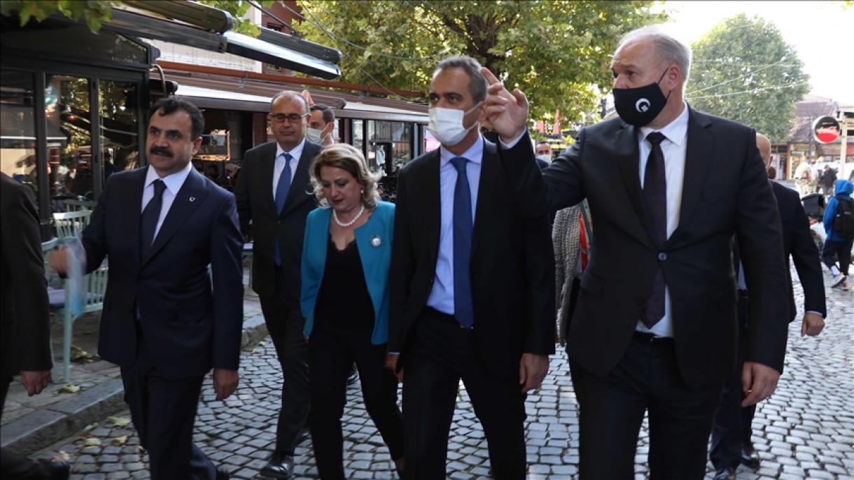 Mahmut Özer Prizren-de.jpg