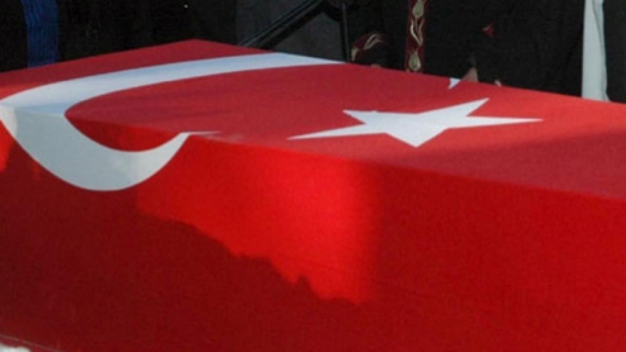Turkiyaning Hakkari viloyatida terroristlar bilan otishmada yaralangan askar olamdan o'tdi