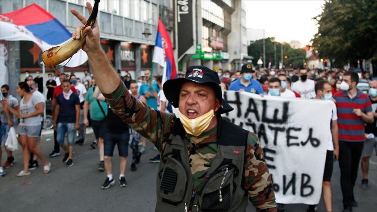 Serbi - Protestat lanë prapa ditën e tretë