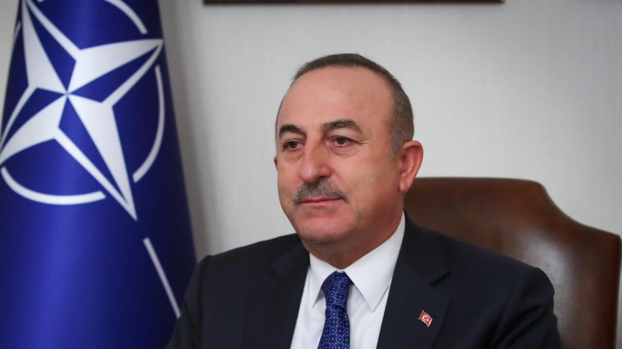 Il ministro Cavusoglu partecipa alla riunione dei ministri degli Esteri della NATO