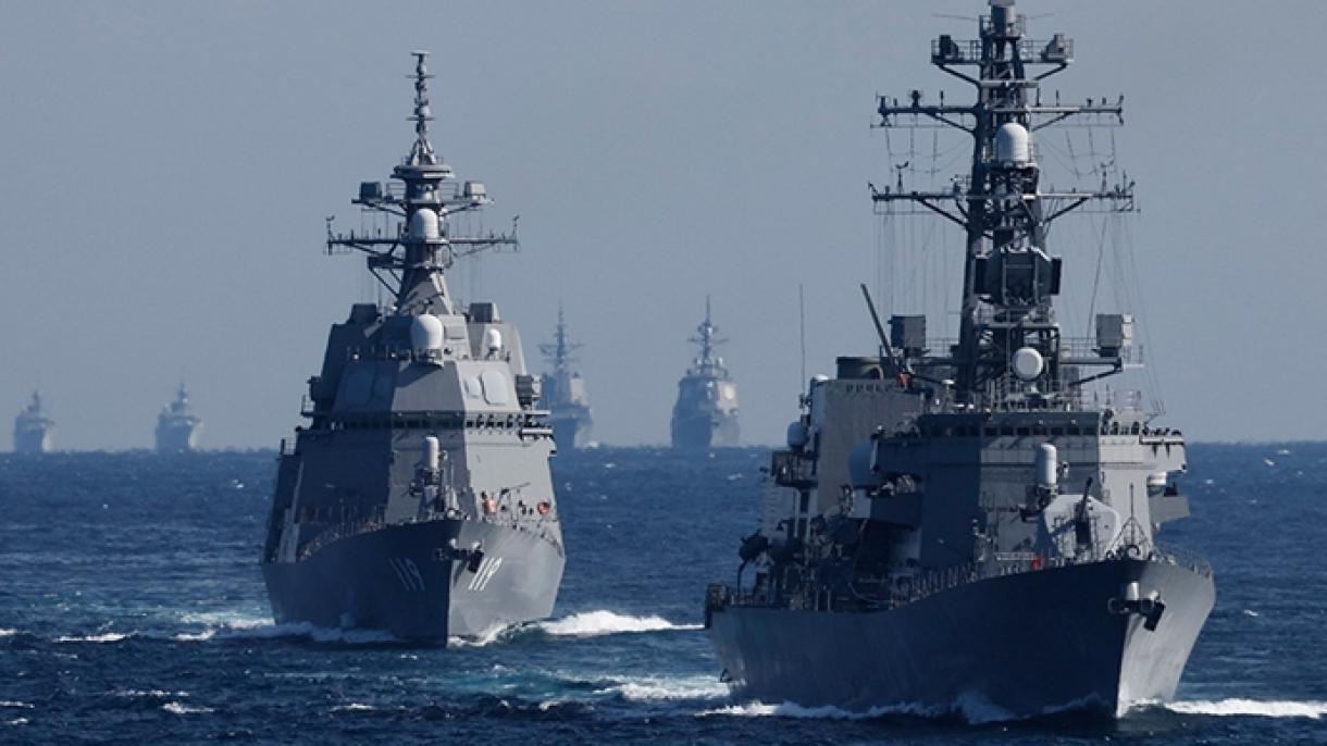 日本举行国际阅舰式