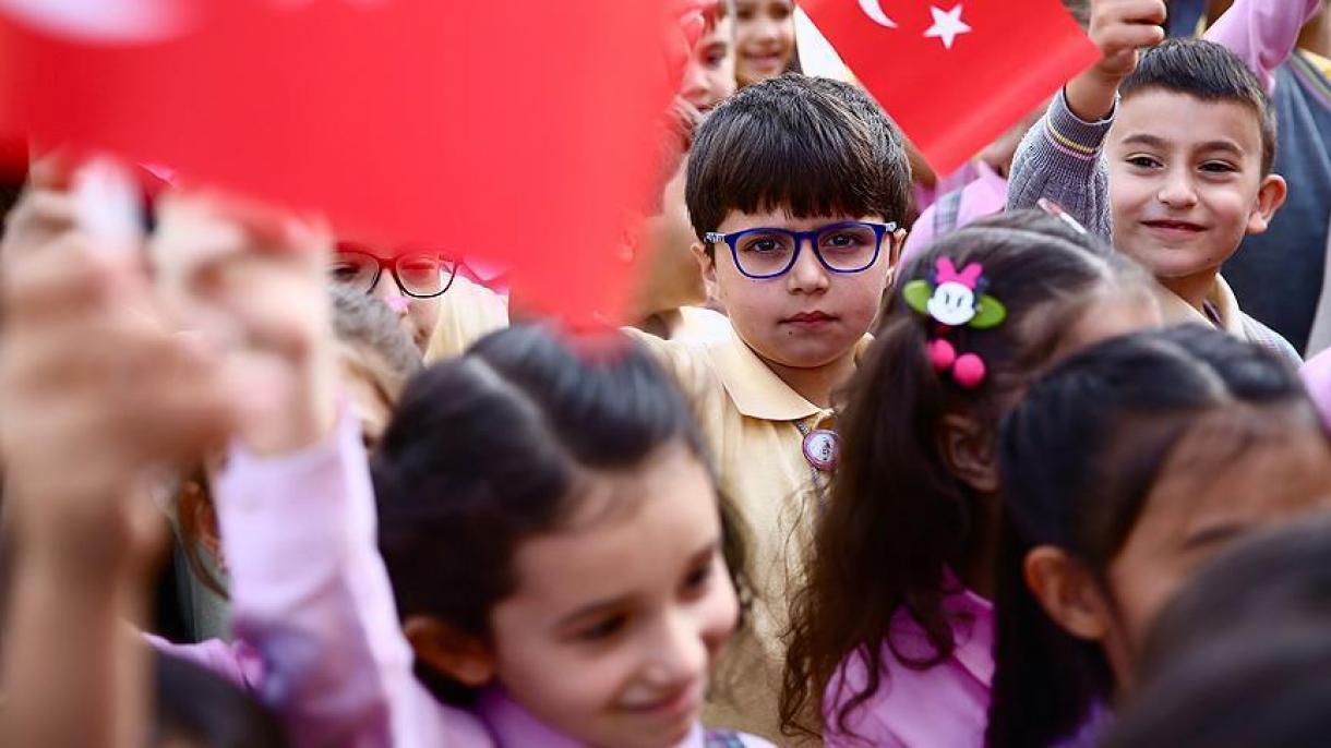 تعداد محصلین ترکیه از جمعیت 143 کشور بیشتر است