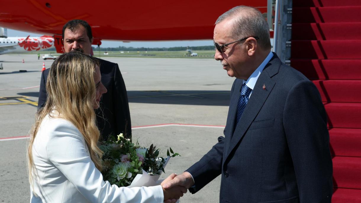 ترکیہ: صدر ایردوان ہنگری پہنچ گئے