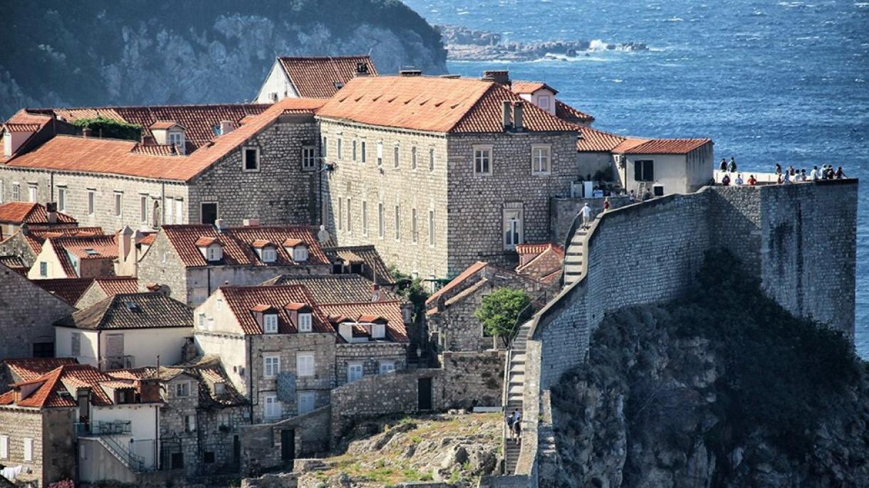 Hrvatska: Pandemija COVID-19 devastirala turizam u lipnju