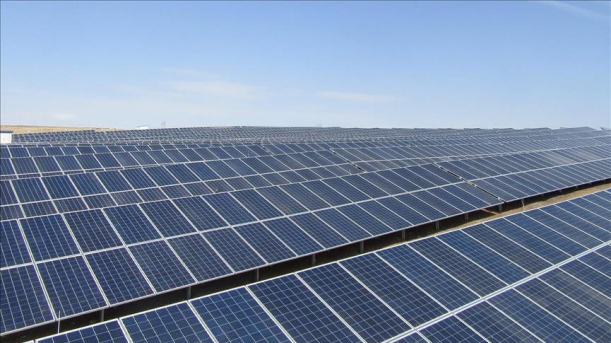 Turquía y Alemania instalan dos plantas de energía solar