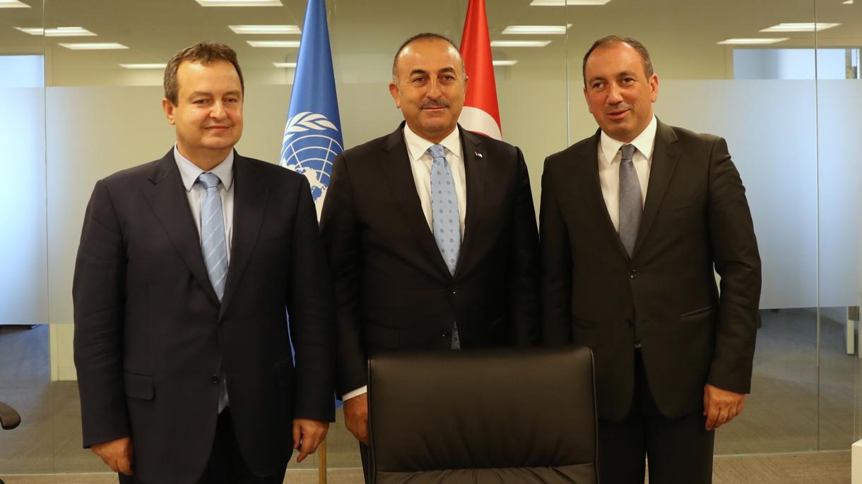 Çavuşoğlu törle il ministrları belän oçraştı