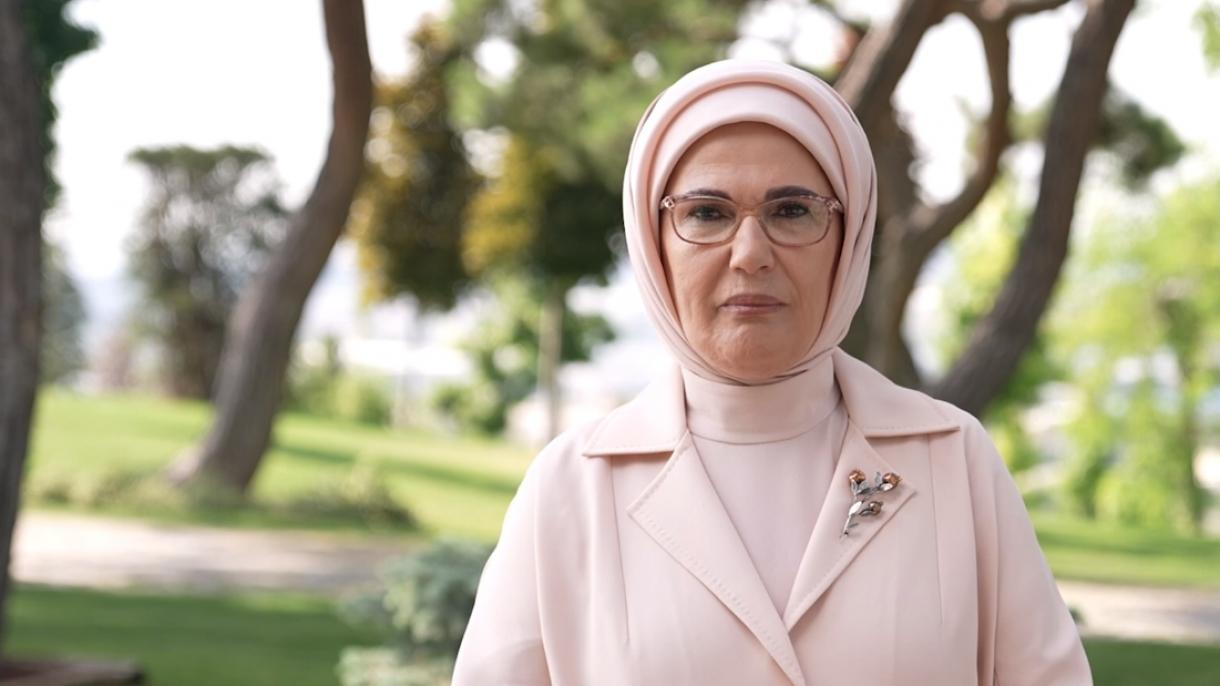 Congreso GETAT: primera dama turca apunta a importancia de la medicina tradicional y complementaria