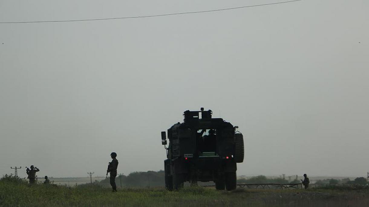 Hakkarida terroristlar 2 askarni shahid qildi