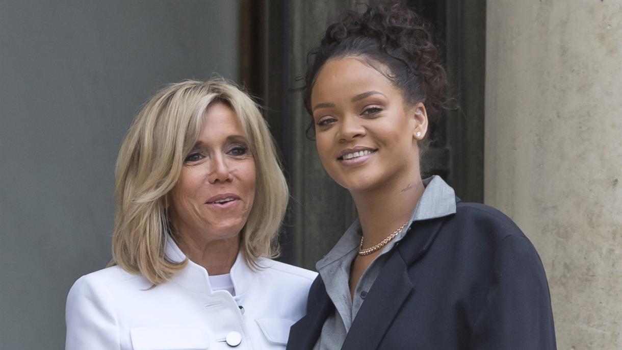 O casal Macron recebe Rihanna nos Campos Elísios