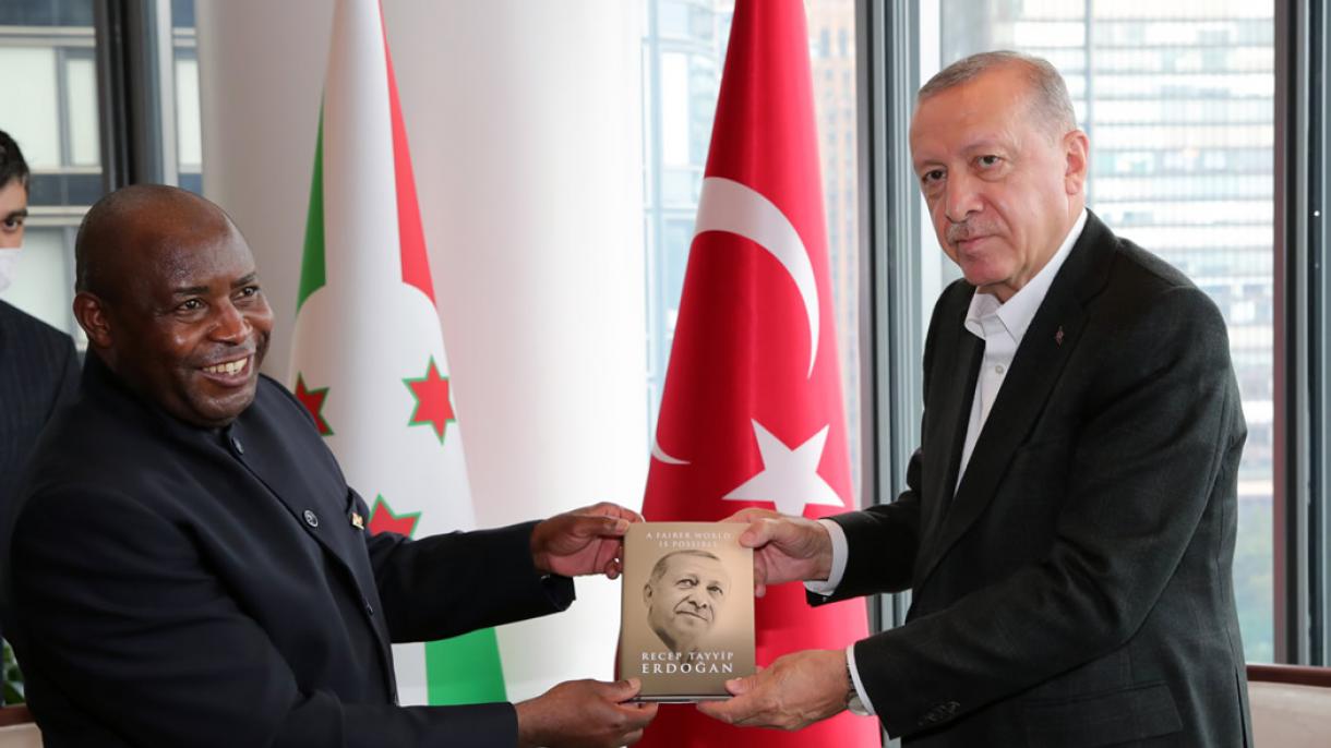 Burundi Cumhurbaşkanı Evariste Ndayishimiye Erdoğan.jpg