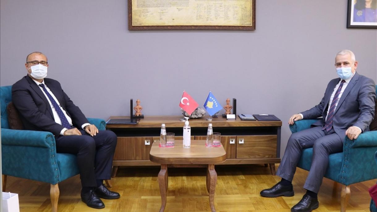 Ministri i Brendshëm Sveçla zhvilloi takim me ambasadorin e Turqisë.jpg