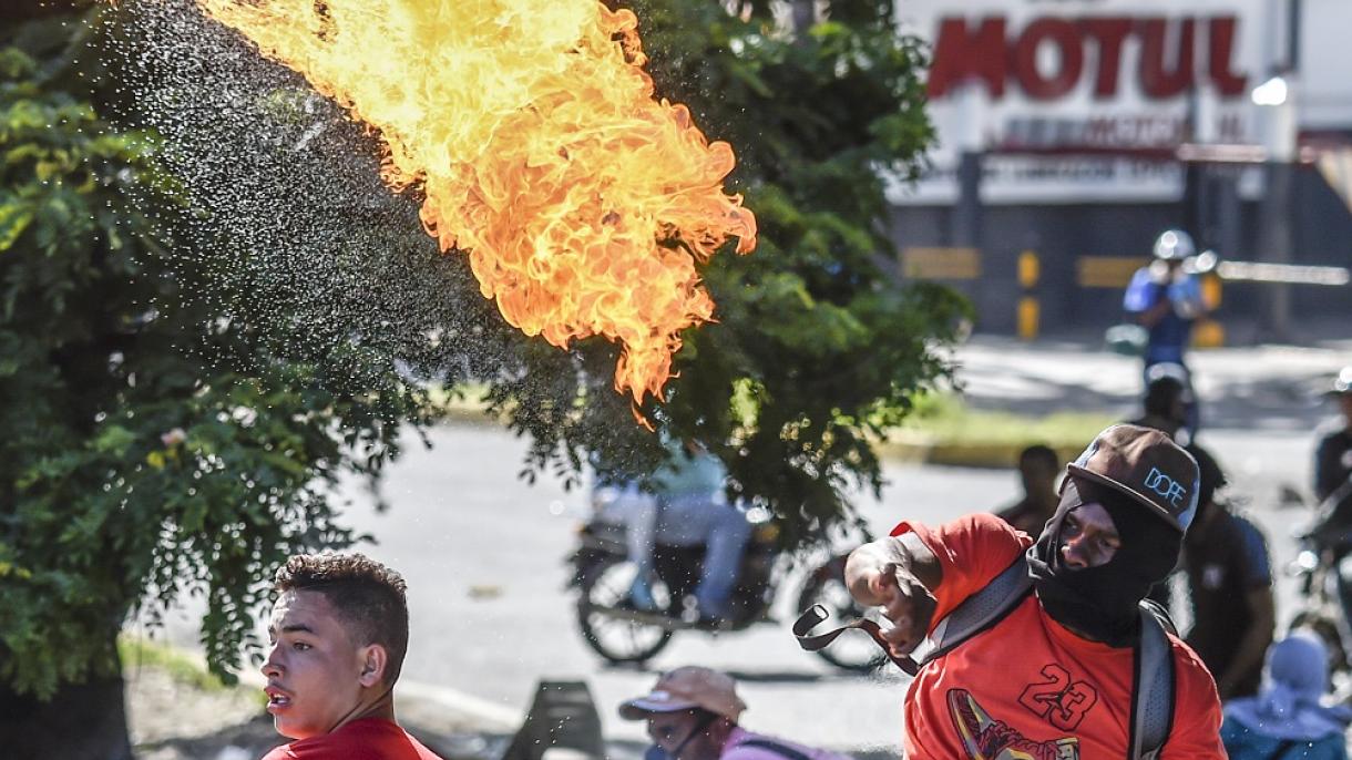 A ONU pede aos venezuelanos que renunciem ao uso da violência em manifestações