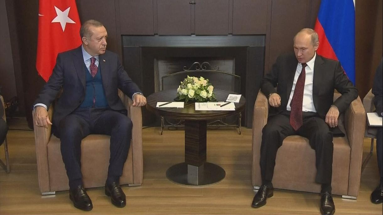 صدر رجب طیب ایردوان  اور مہمان  صدر مملکت  پوتین کے درمیان  مذاکرات کا آغاز