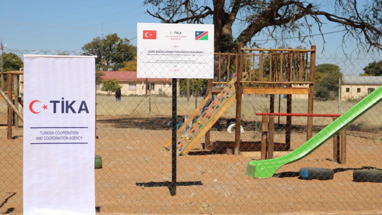 La TIKA hizo reír a los niños refugiados en Namibia