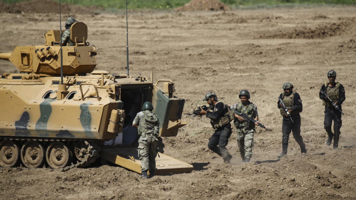 مانور مشترک ارتش های ترکیه و عراق همچنان ادامه دارد