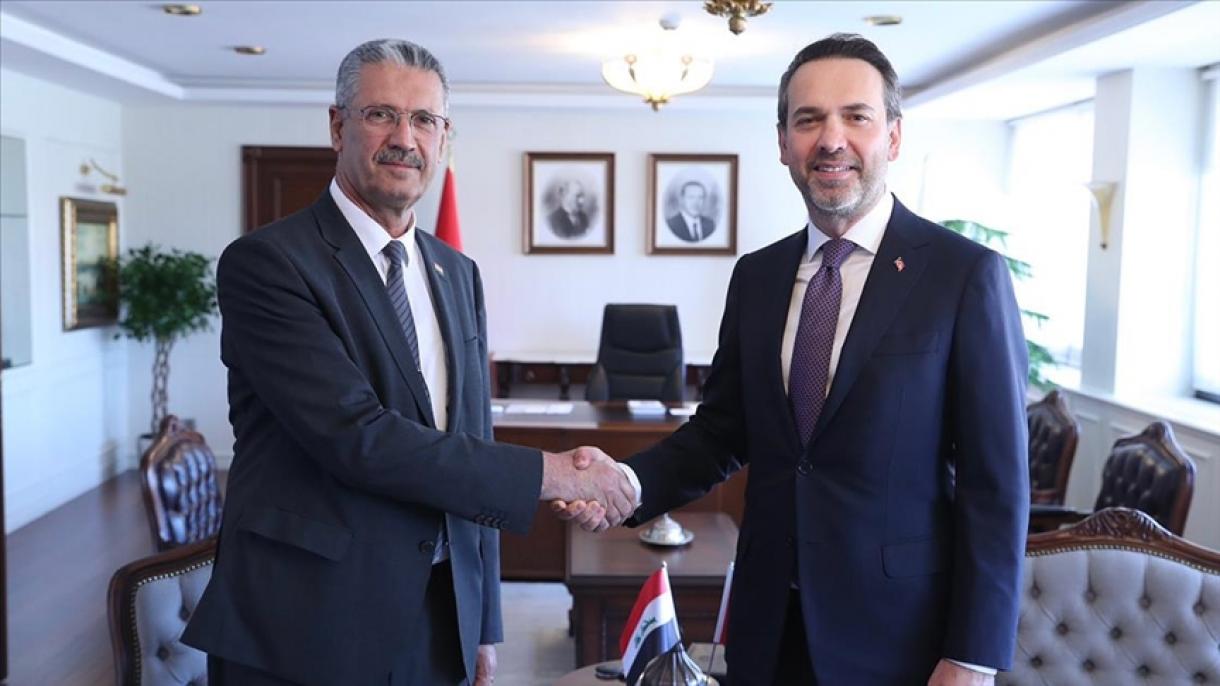 ترک وزیر توانائی کی عراقی ہم منصب سے انقرہ میں ملاقات