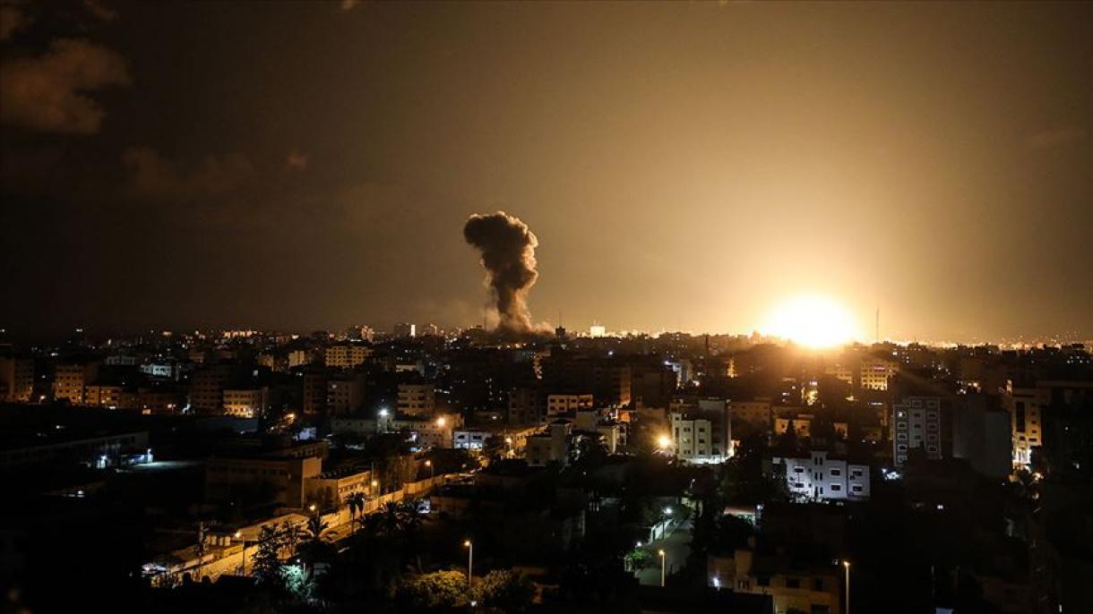 اسرائیلی طیاروں کی غزہ پر بمباری