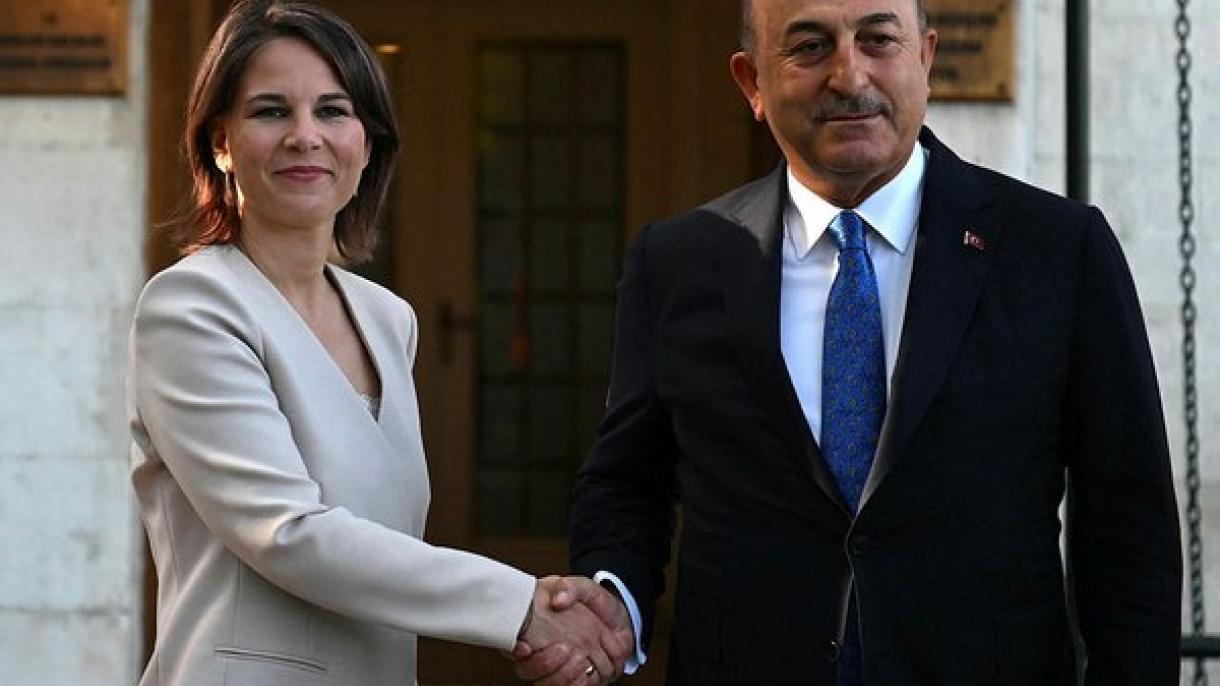 Çavuşoğlu Berlinnı ğadel bulırğa çaqırdı