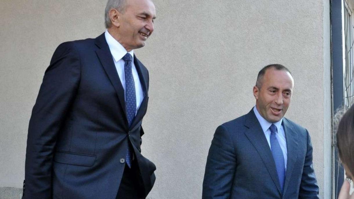 Takohen liderët e koalicionit, replikojnë Hoti e Haradinaj