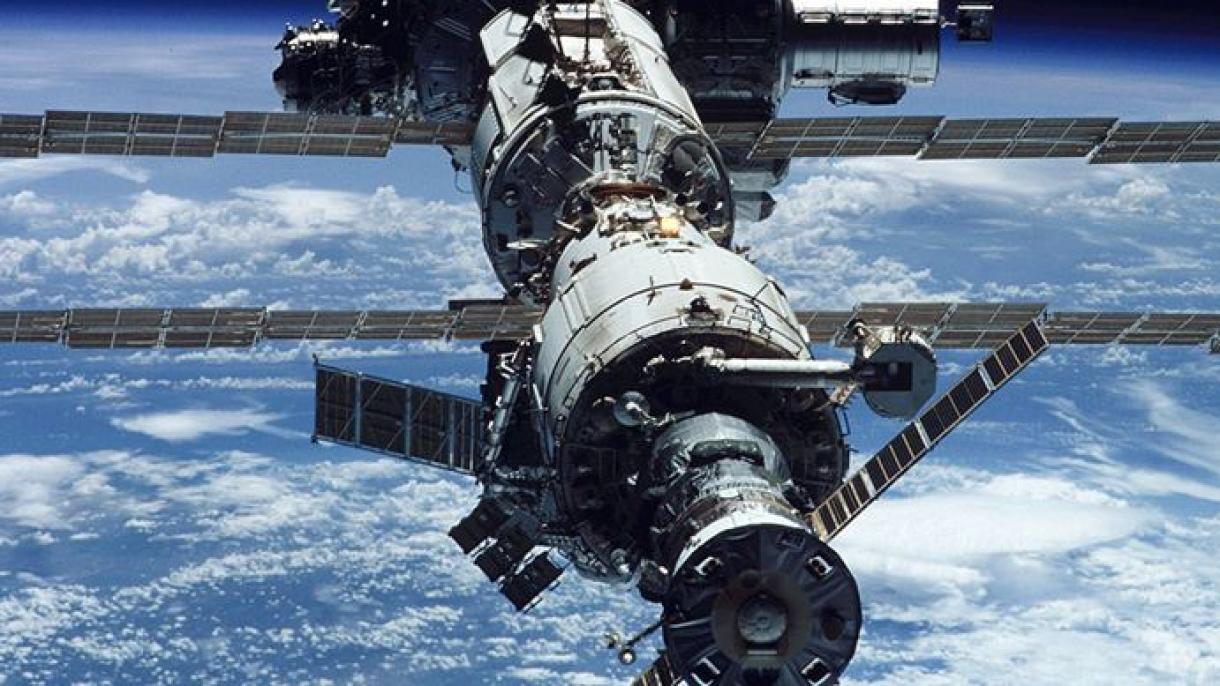 Acaba de terminar su 20º aniversario ISS su misión con humano en la órbita mundial