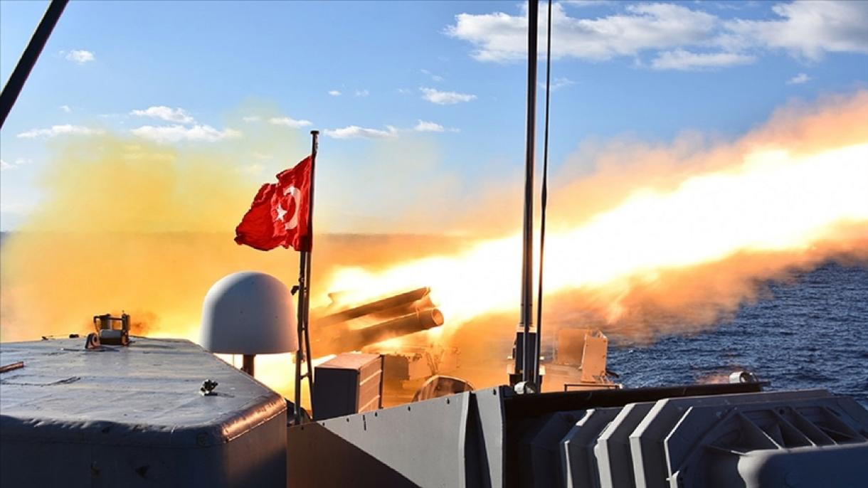 Изстрел с противоподводна ракета в Егейско море