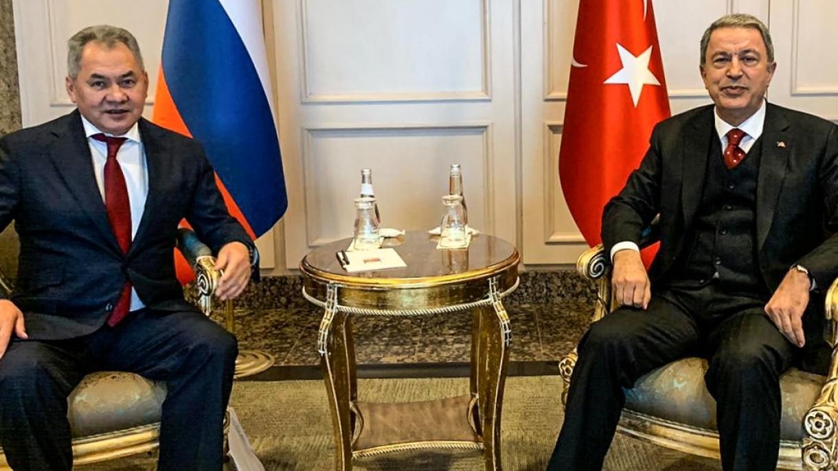 دیدار وزرای دفاع ترکیه و روسیه در استانبول