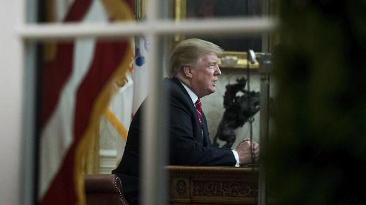 ترامپ تلاش مجلس نمایندگان این کشور برای استیضاح و عزل وی را به "کودتا" تشبیه کرد