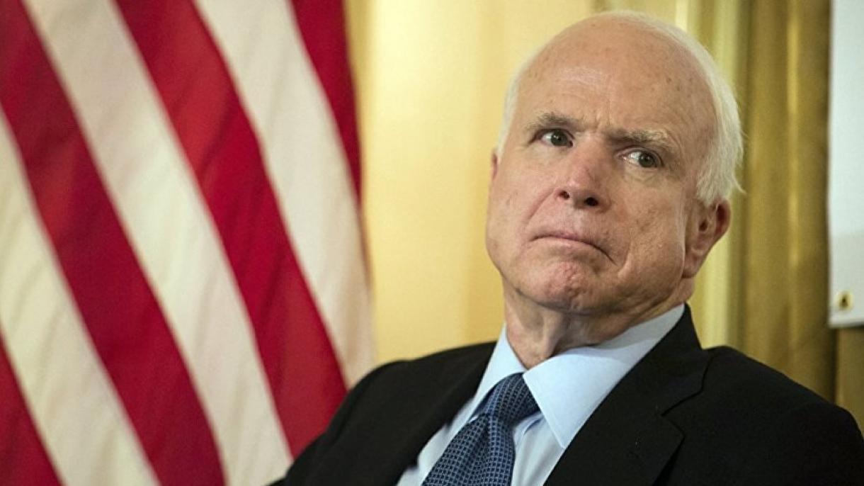 Trump non dà permesso alla dichiarazione di condoglianze per McCain
