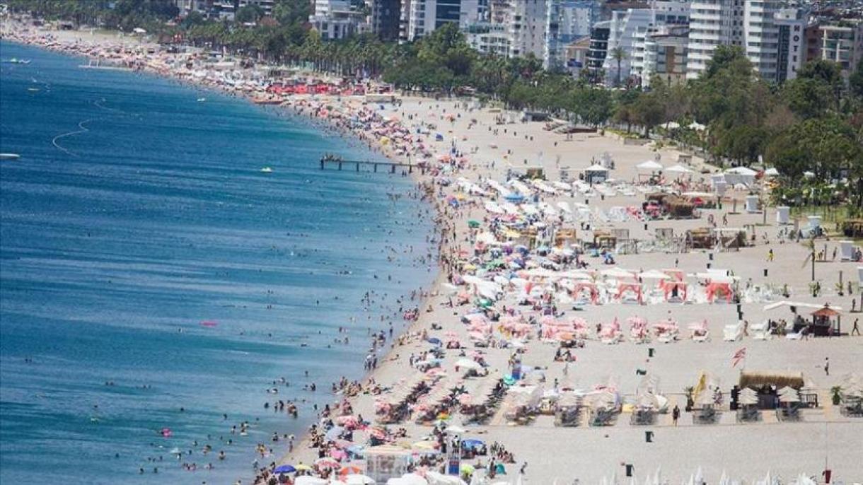 Antalya: Já são mais de 11 milhões de turistas este ano, foi batido um recorde de todos os tempos