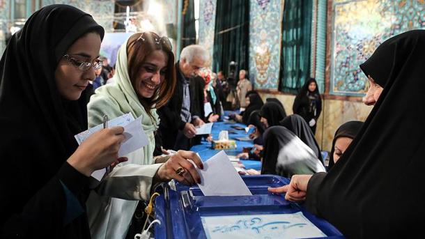 伊朗今天举行第二轮议会选举