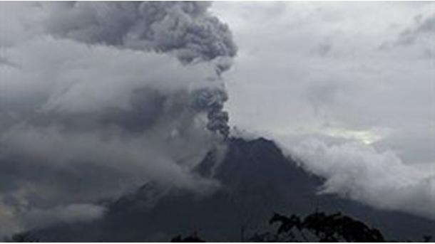 O Vulcão Fuego reentra em erupção Guatemala